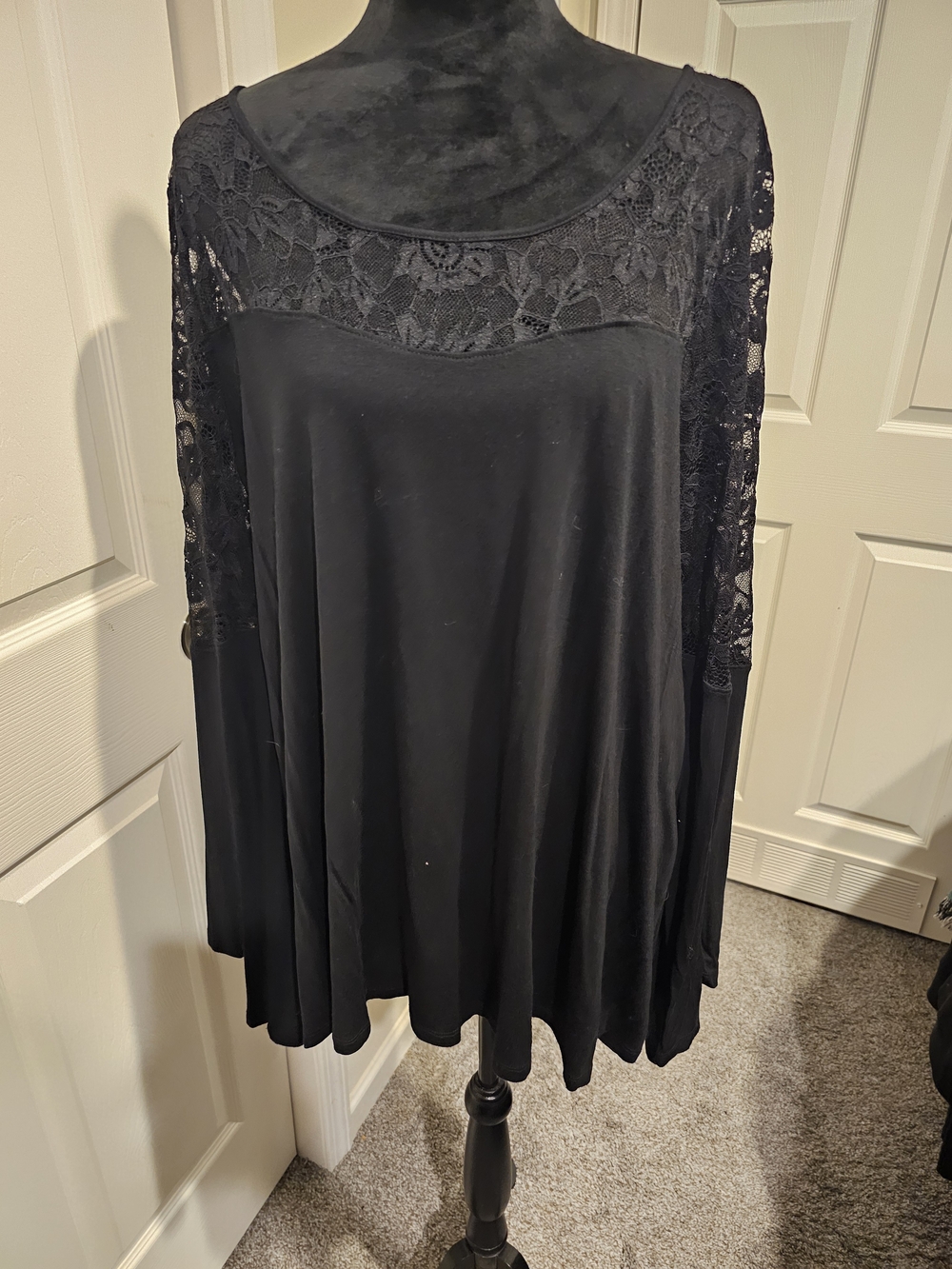 torrid Black Lace Yoke Long Sleeve Swing Top